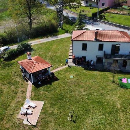 Villa Zwei Zedern Pican Bagian luar foto